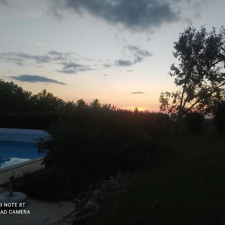 Le Clos Mirélie Hébergement de vacances Gaujac (Gers)